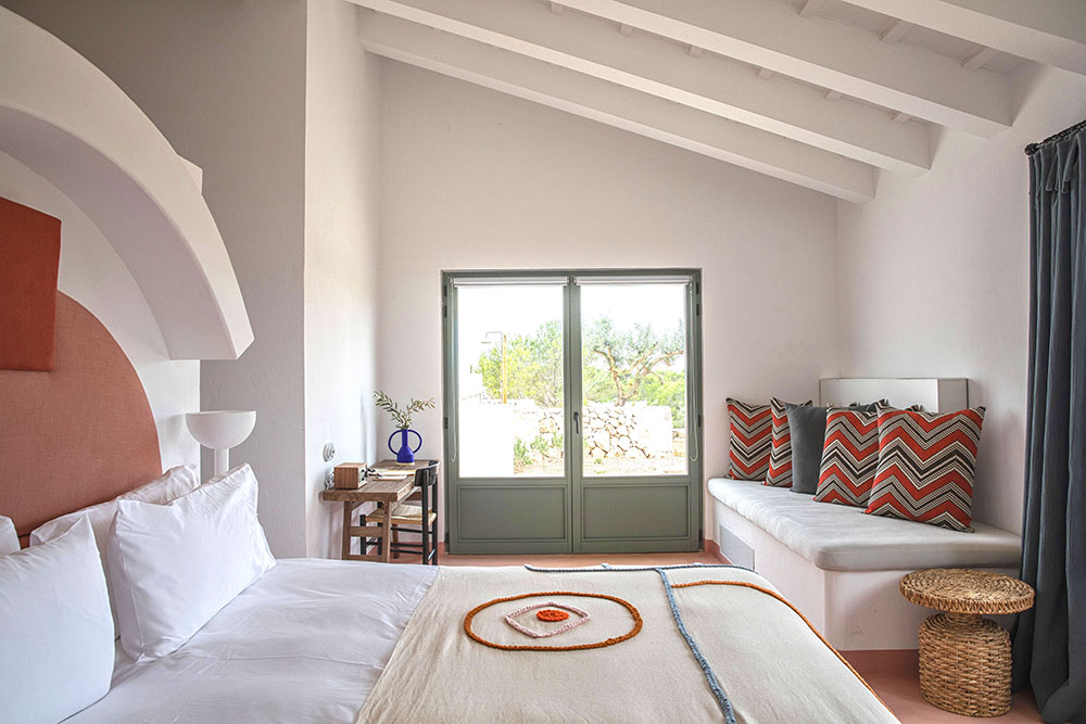 Vista de una de las suites en el hotel Menorca Experimental