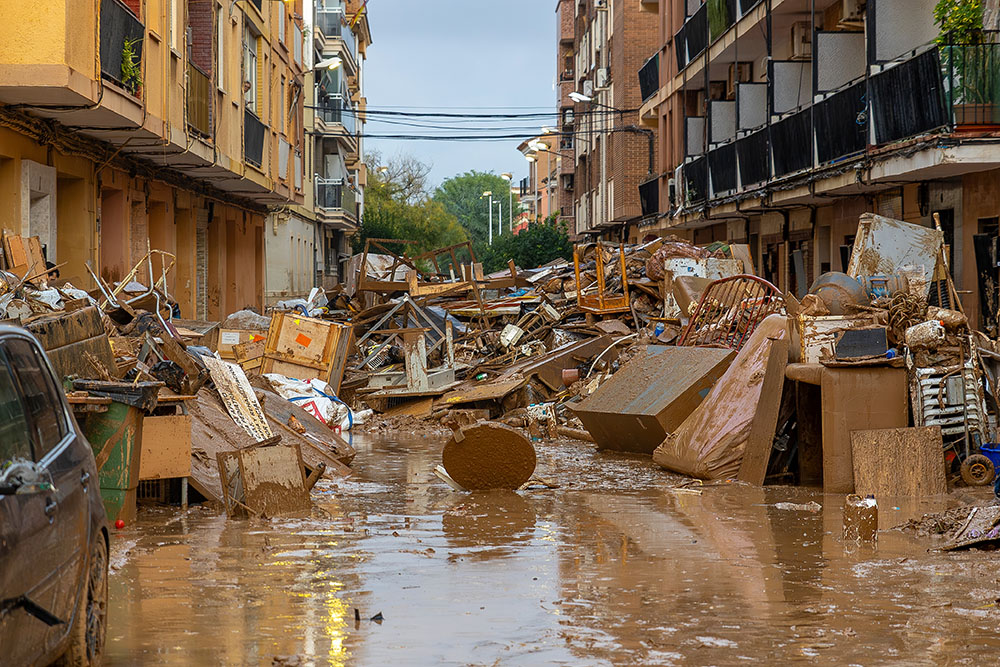 Nace Interioristas en Accion: un grupo de ayuda a los damnificados de la Dana en Valencia